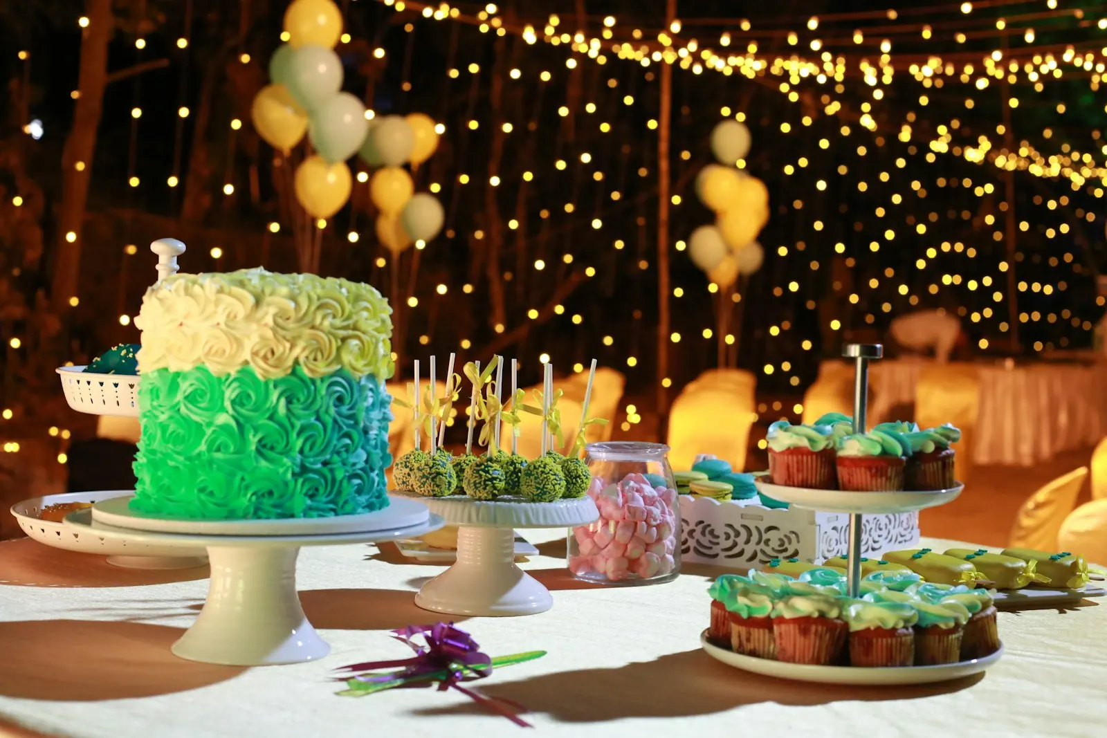Cakes, Catering & Treats